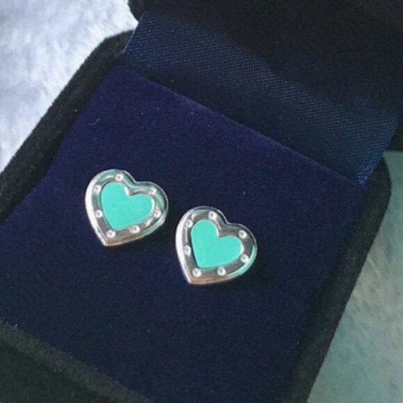 Tiffany Designer Earrings with Elegant Detailing - Picture 2 of 5